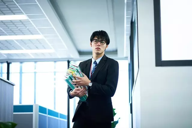 人夫詢問網民:「有冇人都有咁嘅感覺?結咗婚之後,每一日做嘅嘢就變到一成不變」。