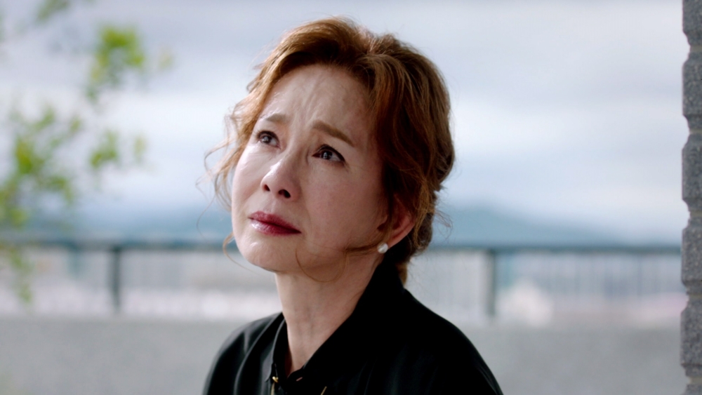 事主指前奶奶人不壞，只是命苦。