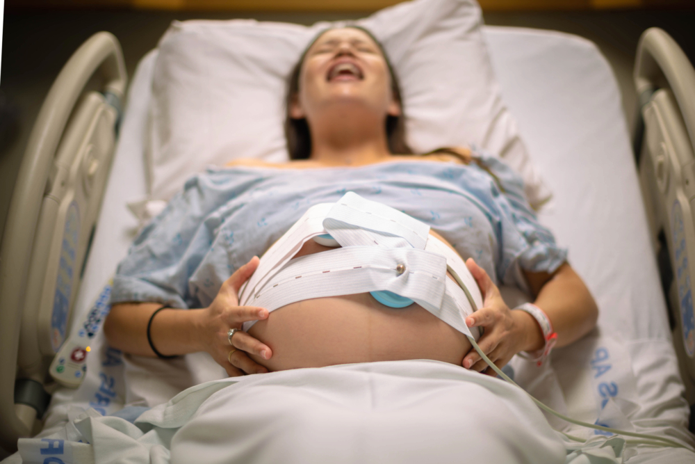 人妻認為女性承擔了所有懷孕的風險,理應由自己決定生產方式。