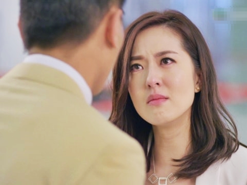 人妻感到噁心且不被尊重。