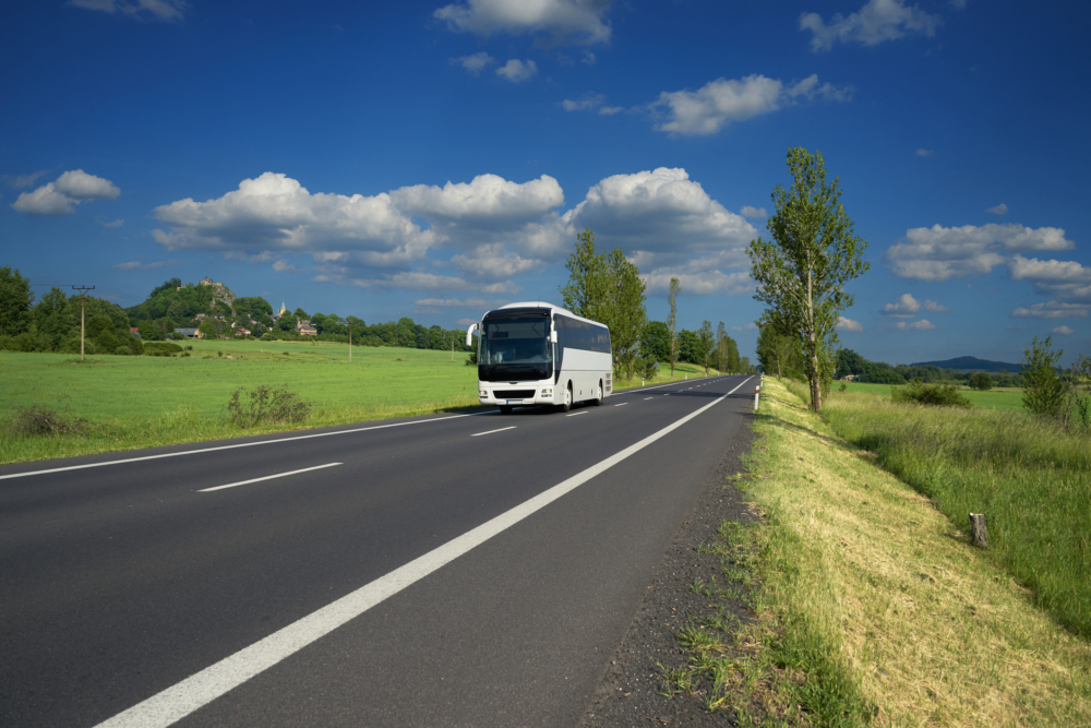 法國有司機將學生遺留在郊外,引起父母不滿。