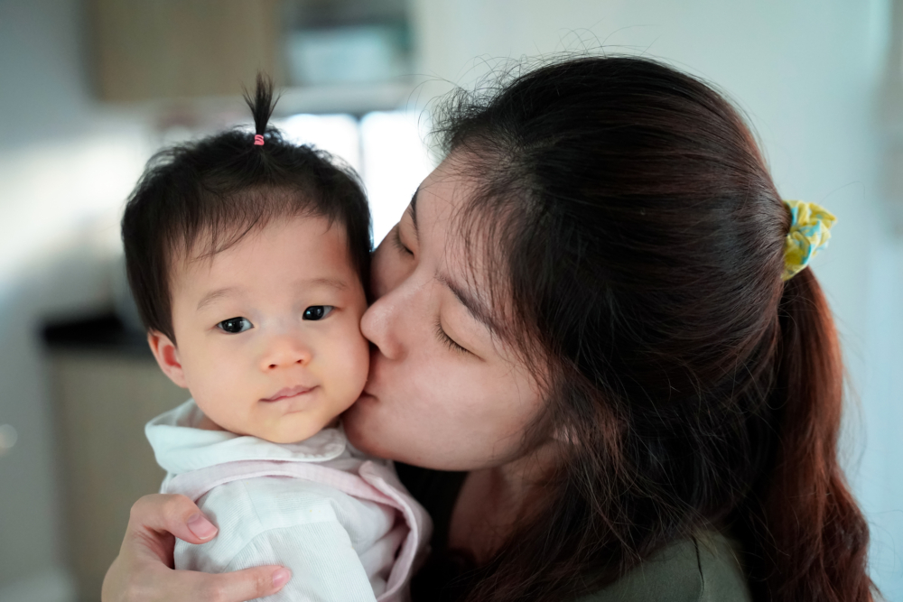 只不過BB卻是亞洲人面孔。