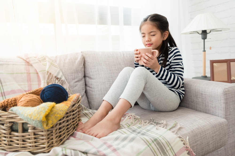 小朋友練習感受身體的需要，從經驗中學習如何照顧自己，並練習為自己負責。