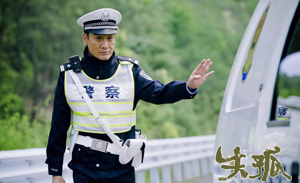 大多網民批評該名人夫,認為太太的反應是正常。