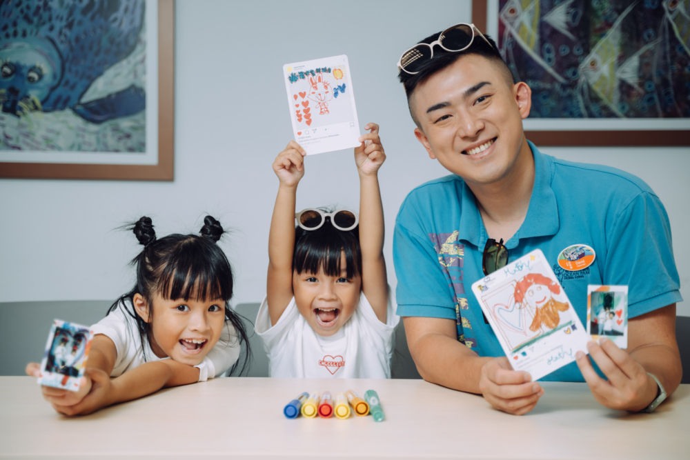 小隊員可利用即影即有相片，為小爪水獺製作獨一無二的專屬貼子。