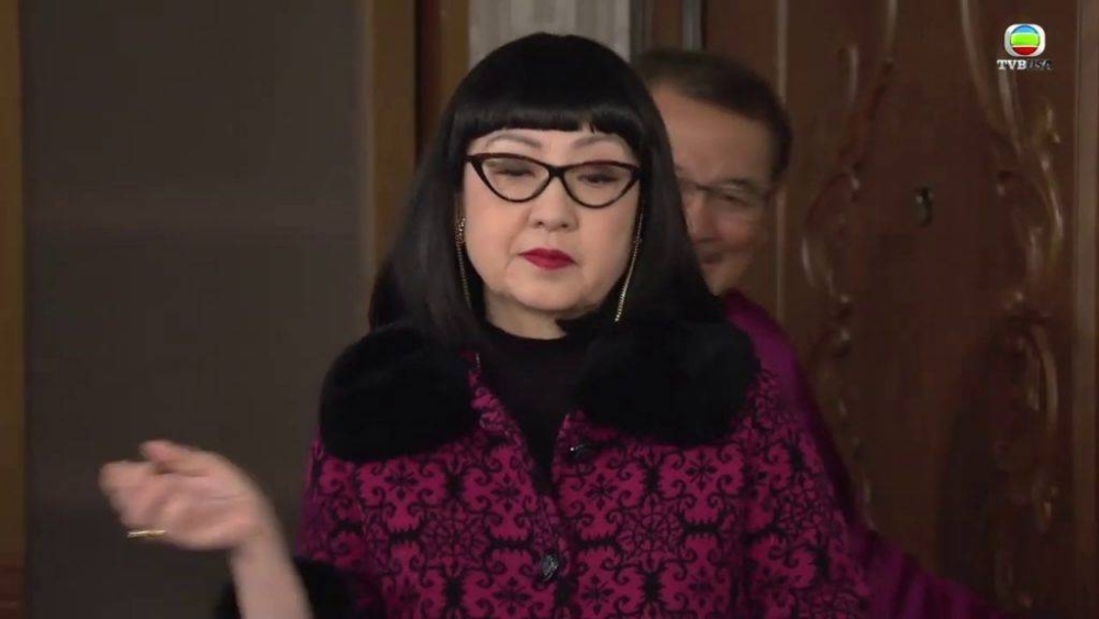 網民都紛紛批評該名媽媽自私、太過勢力眼。