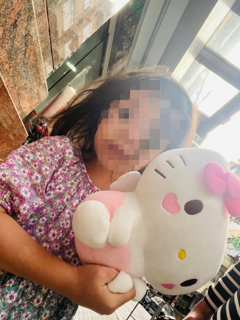 有港媽發現女童走失，結果竟有驚人真相。