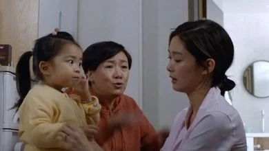 內地一位54歲婦人在新抱誕下孫女後，希望對方再生一個孫子繼承財產。