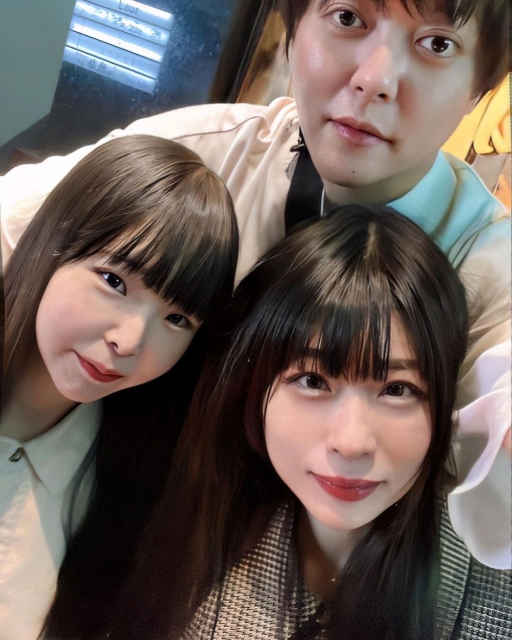 渡邊會和老婆們一起出門約會，以示公平。