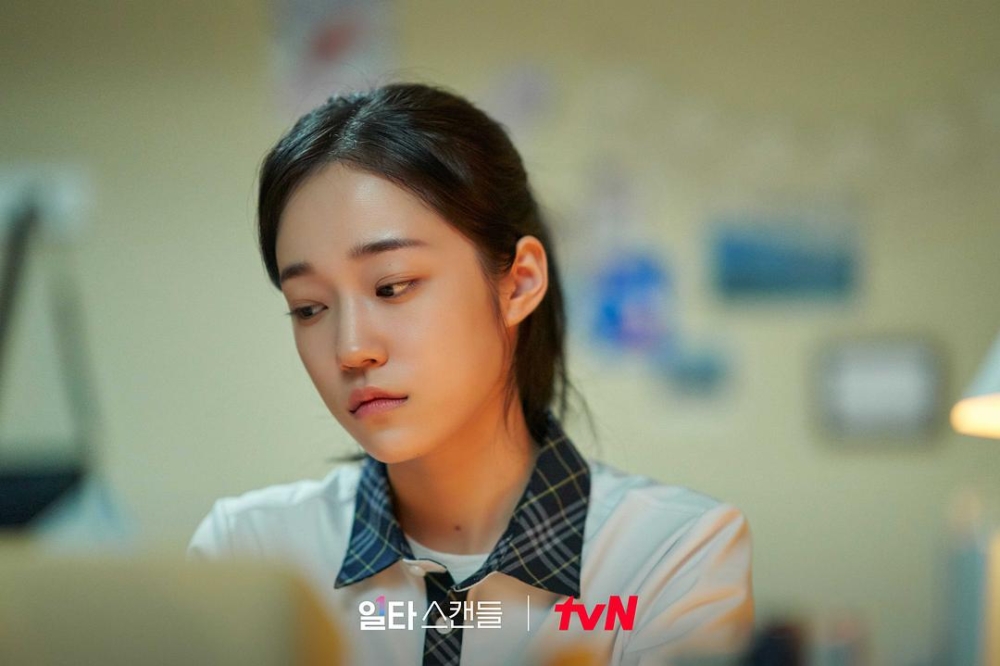 求學時期開始,事主的媽媽就會偷看他們的信件或日記。