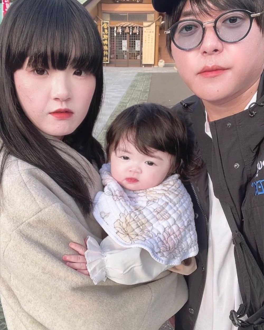 渡邊隆太和一號老婆育有2名孩子。