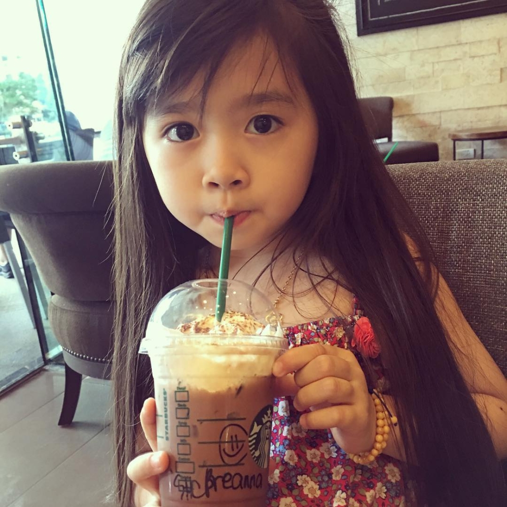 媽媽澄清沒有收過豪宅,在杜拜是入住酒店