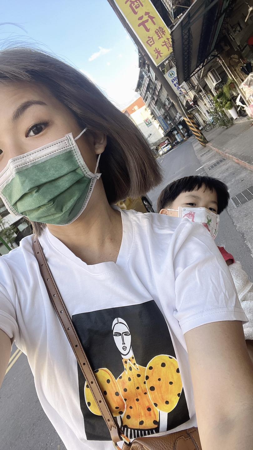 就讀小一的兒子暫時還未識分辨正確的國語（普通話）發音。