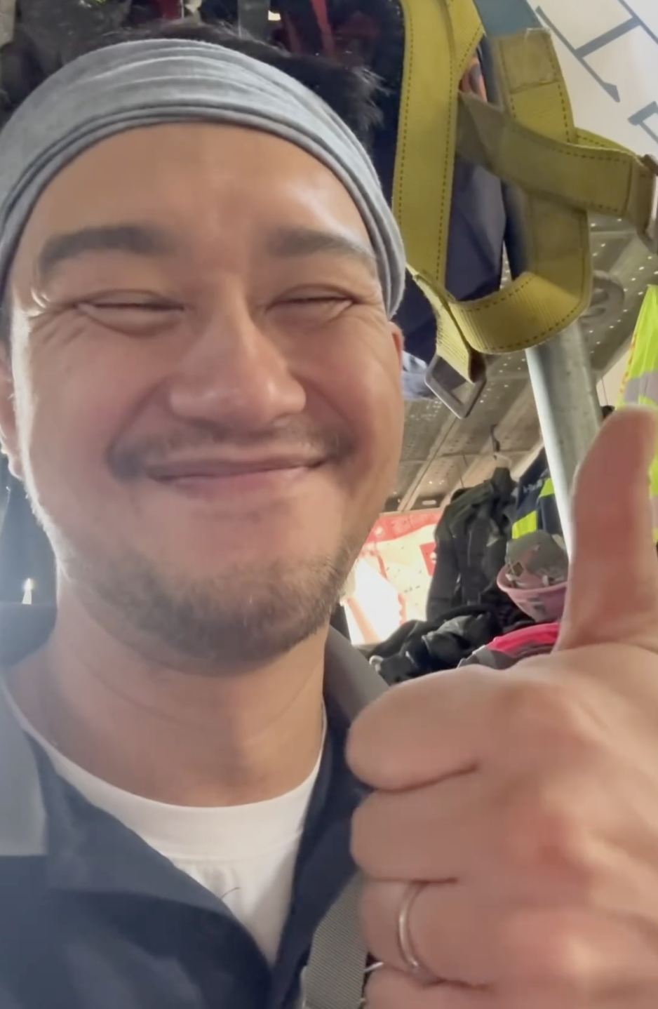 吳浩康兼職做地盤技工,或網民讚勇氣可嘉,能屈能伸。