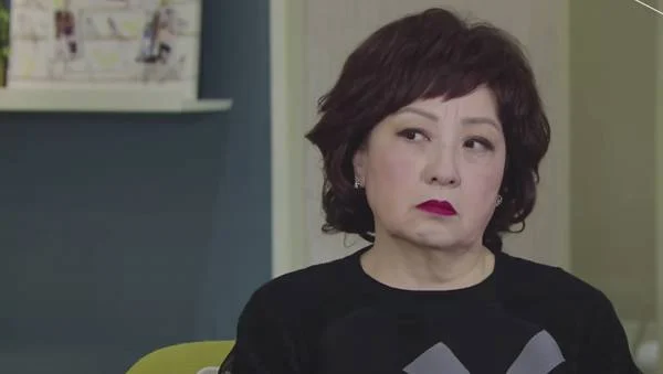 樓主早前與媽媽吵架，媽媽講明無法忍受，叫樓主新年後搬。