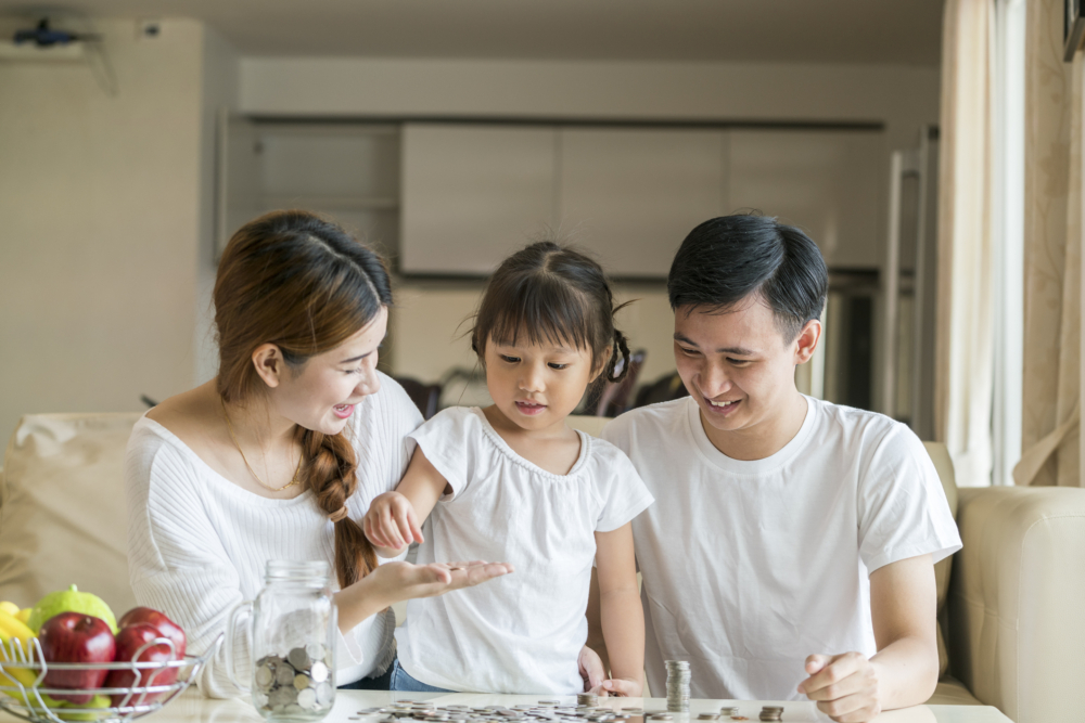 家長考慮為孩子轉讀津校，原本的教育基金則當成未來買樓的首期。