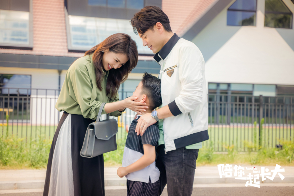 有家長送子女入讀國際學校，無奈學費負擔太重。