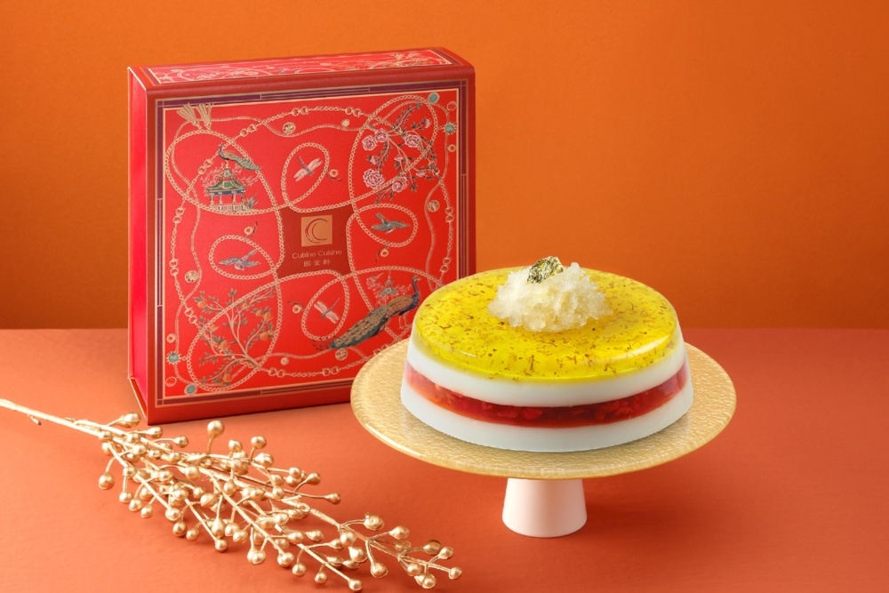 國金軒金箔燕窩花香椰汁凍糕。