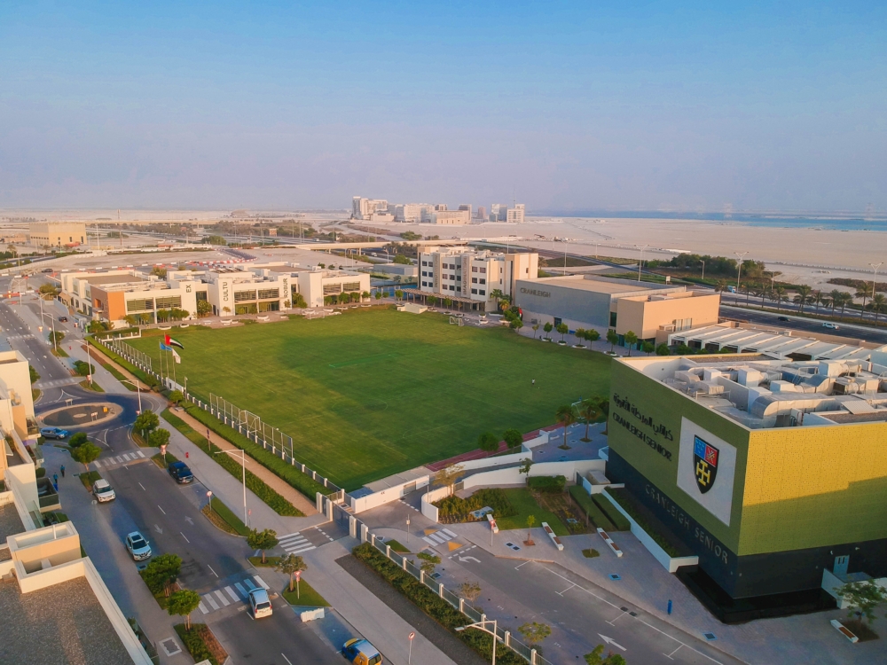 Cranleigh  Abu Dhabi是薩迪亞群島最受歡迎的學校之一。