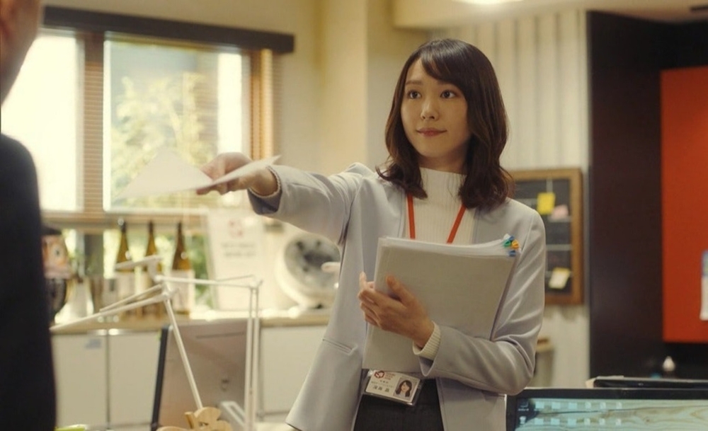 新抱被要求羅列她與丈夫的支出與收入、財產情況