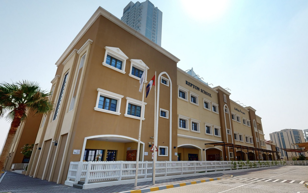 Repton School Abu Dhabi就坐落在阿爾雷姆島。