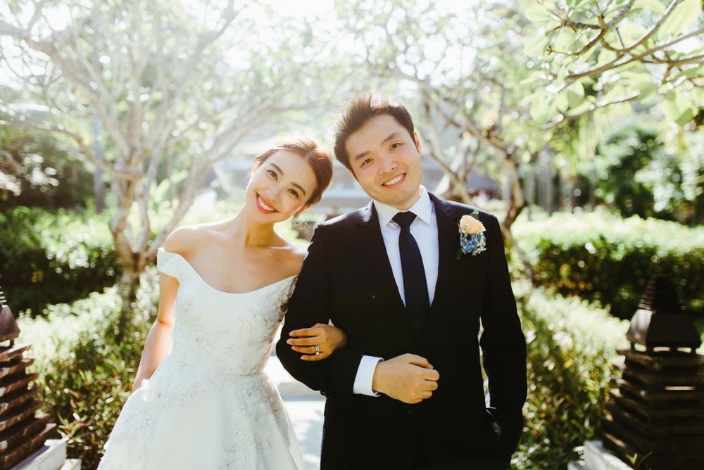 2019年,朱千雪和圈外男友在峇里島結婚。