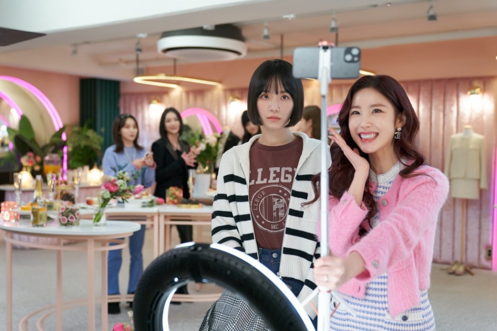 有網民也不喜歡網紅,因此支持媽媽。