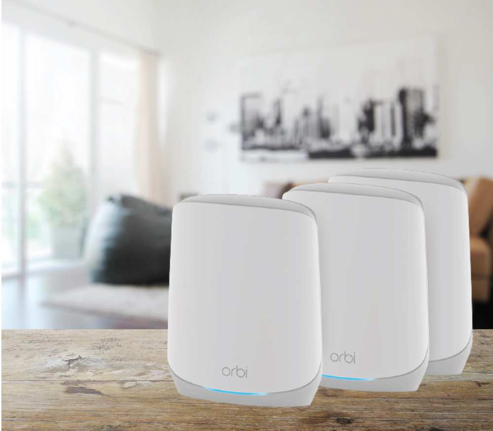 NETGEAR Orbi RBK763S(3件裝),覆蓋範圍介乎 1000呎-2000呎地方。