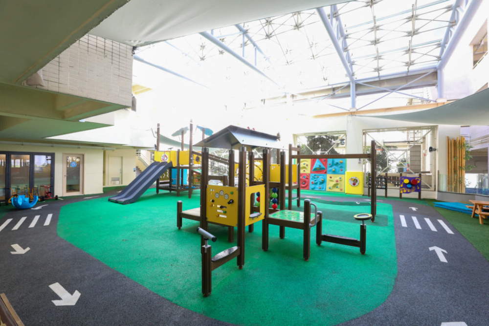 校方鼓勵學生報讀為期2年的幼兒班