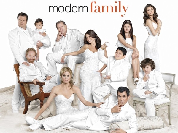 《Modern Family》一日睇一集,日子有功,英文自然好