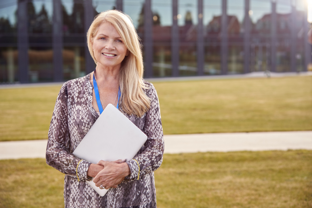 校長職責之一是為學校籌款