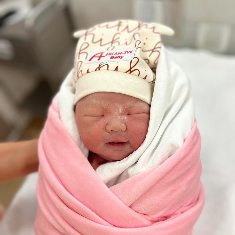 媽媽生產時,耗散氣血過多,容易受到外來寒氣及濕冷的入侵