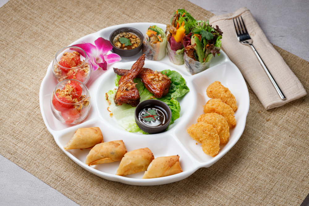 芭堤雅小食拼盆(鮮鮑魚金不換牛油梨水晶卷 / 素菜春卷 / 糯米釀雞翼 / 泰式炸蝦餅 / 柚子沙律)