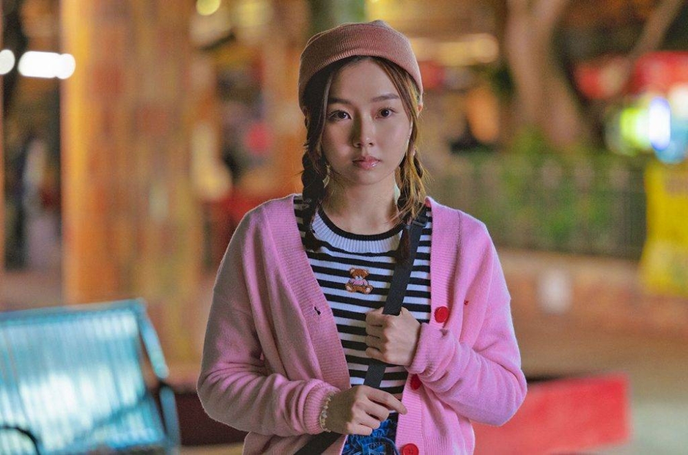 網民認為女兒被寵壞，不值得擁有父母送出的房子。