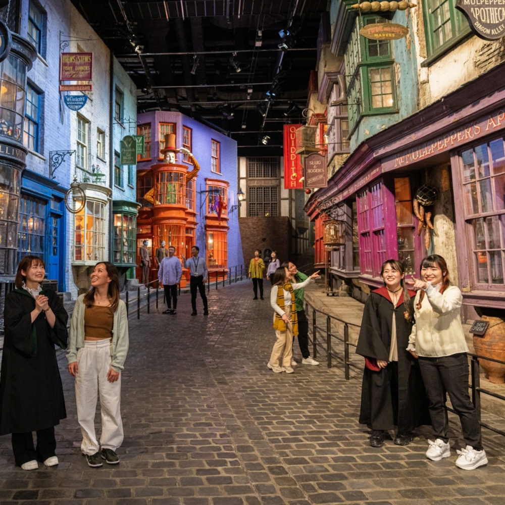 亞洲第一座哈利波特影城座落東京。