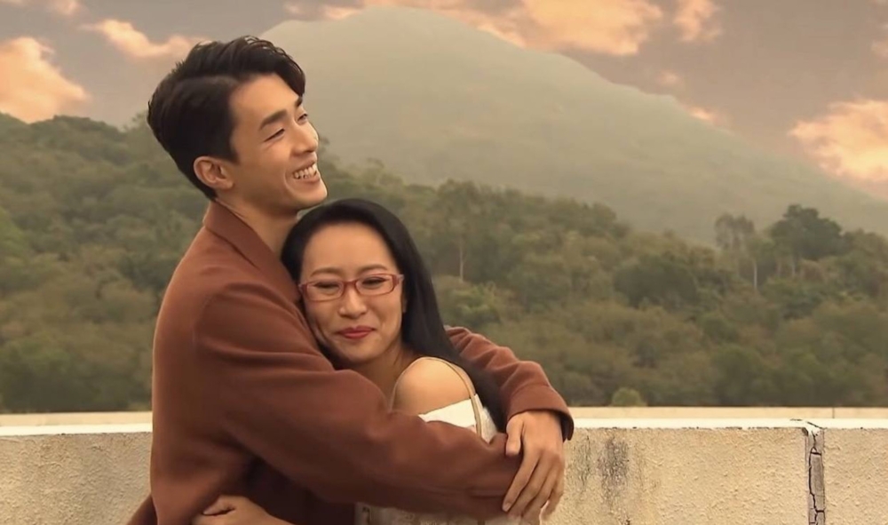 中年兒子結識的女伴,都不獲母親認可