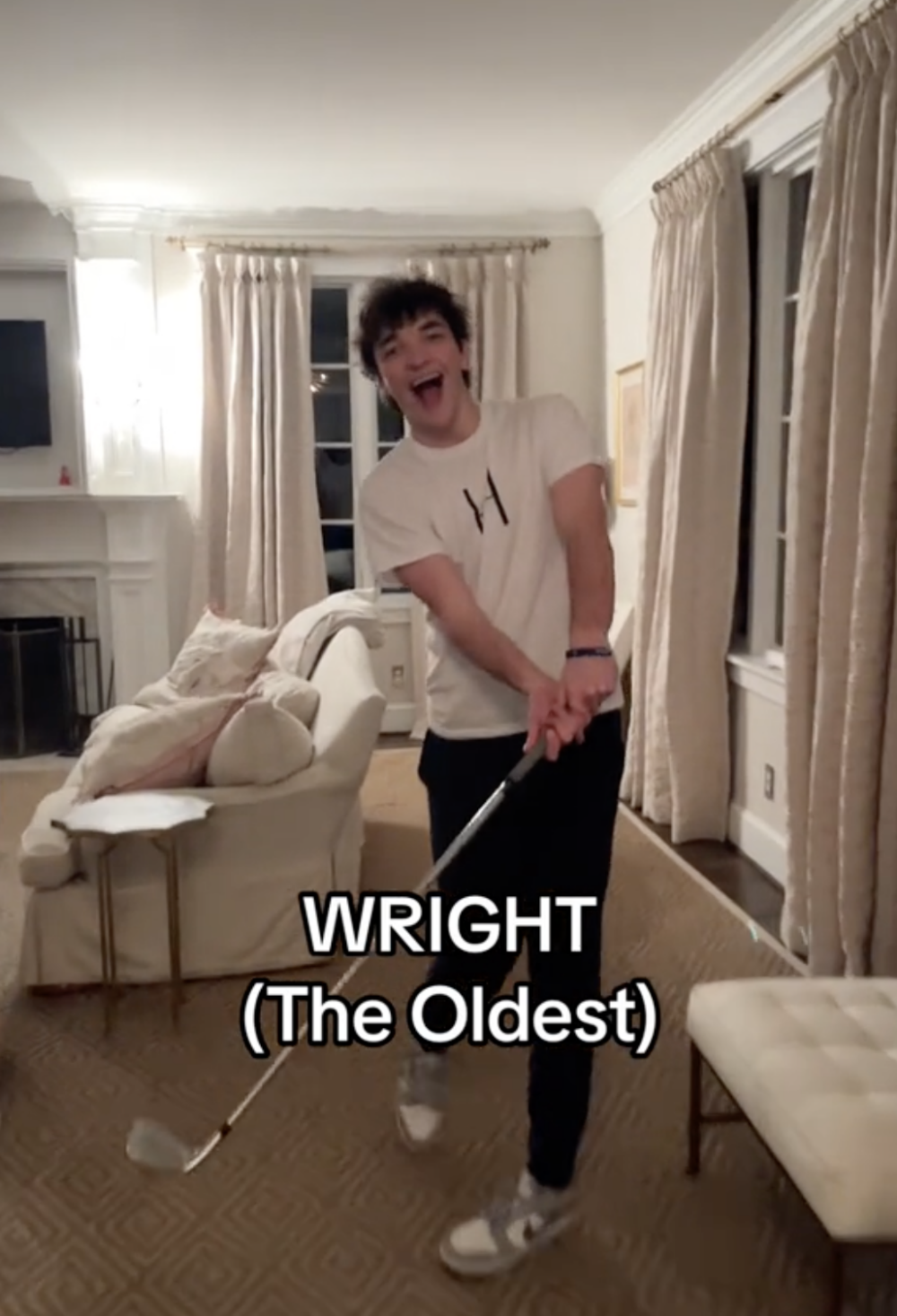 三胞胎出生次序揭曉，老大為成熟穩重的Wright。