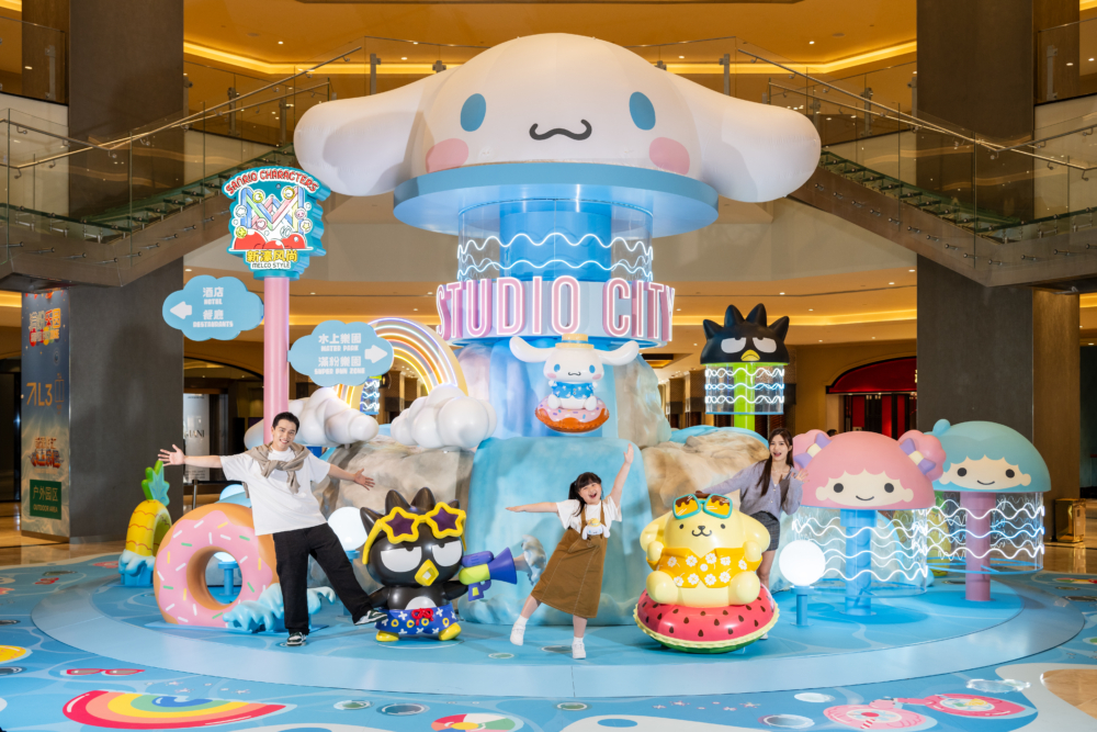 SANRIO CHARACTERS 水著造型主題裝置:CINNAMOROLL跟一眾SANRIO CHARACTERS已換上沙灘造型,為下水禮做好準備!