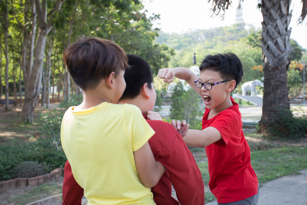 患者可能性格多動和較衝動，比正常人更容易焦慮、抑鬱、孤僻、暴躁