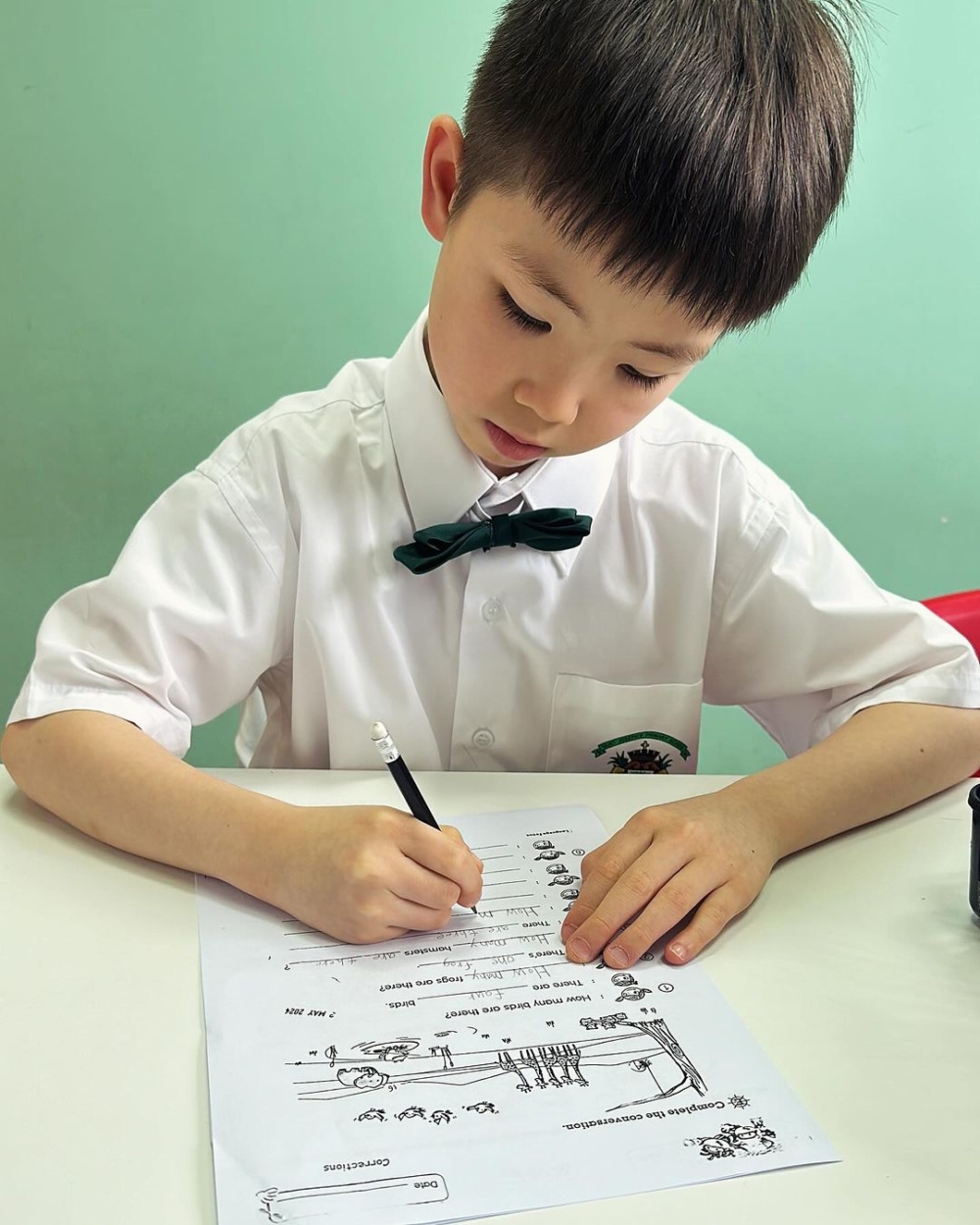 BBQ做功課十分認真