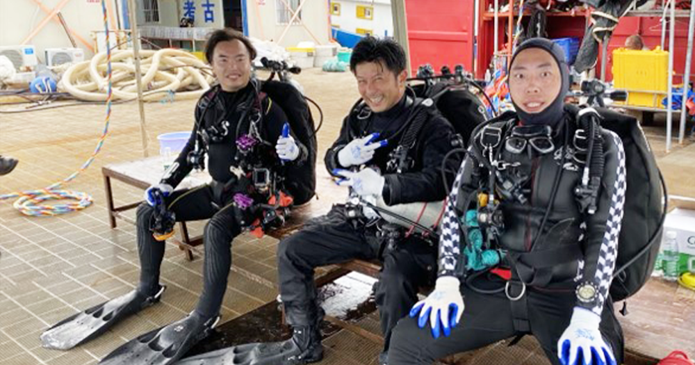 現場講解罕有公開水下考古的相關影片，小朋友更可試穿潛水外套，體驗成為水下考古員。