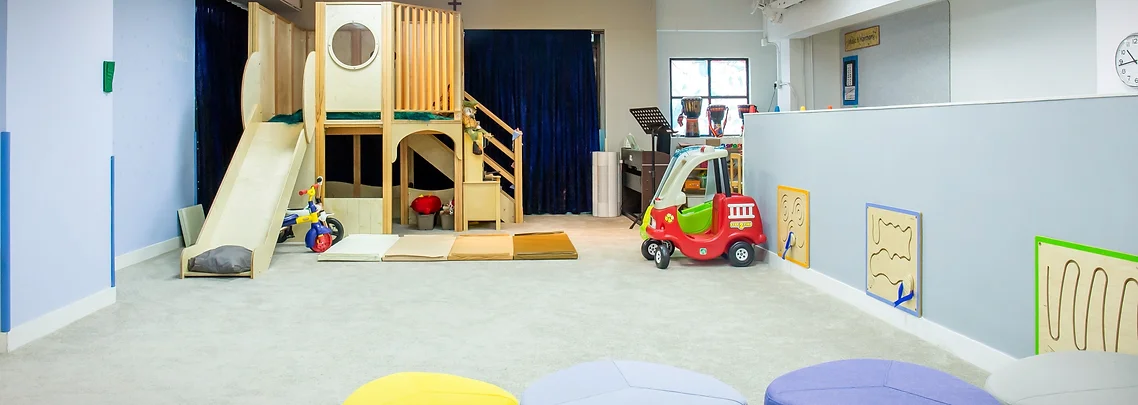 伽利利國際幼稚園是位於九龍城區的一間私立獨立幼稚園，屬於男女校