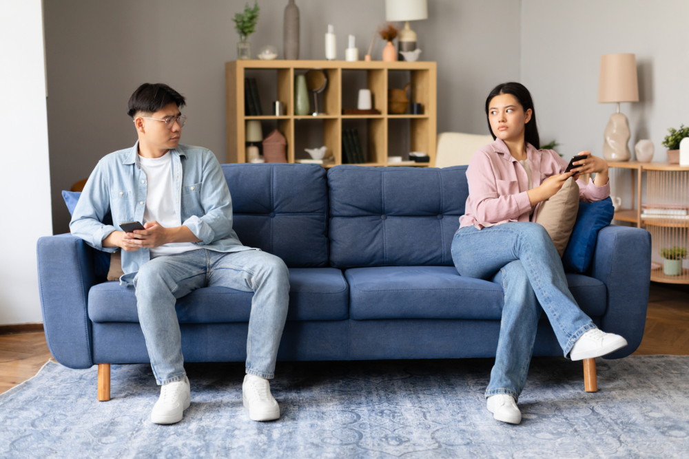 女子懷疑老公出軌，考慮要安裝攝像頭或者當面質問