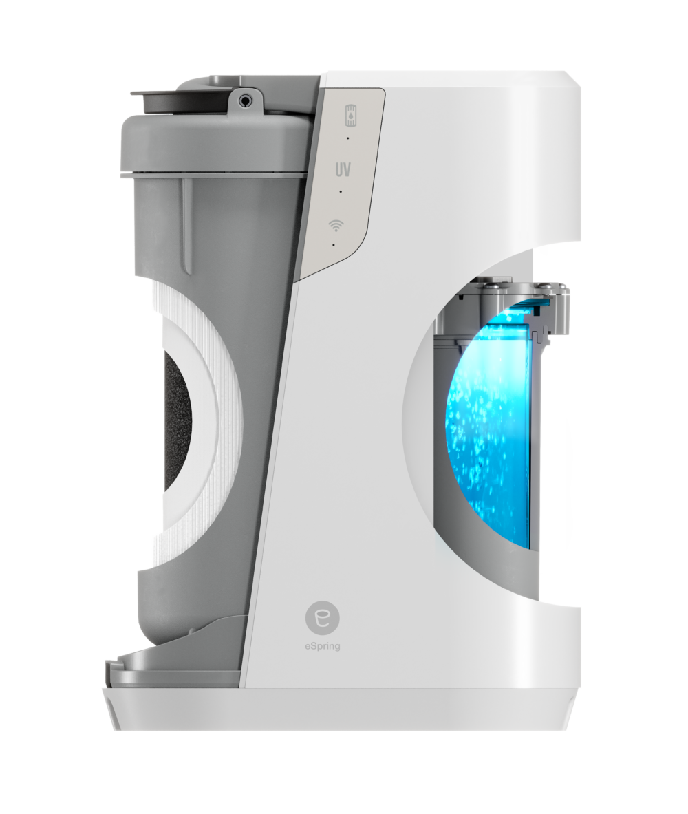 新一代eSpring™ 智能淨水器採用UV-C 紫外線 LED 燈,配合eSpring™ e3 活性碳濾心