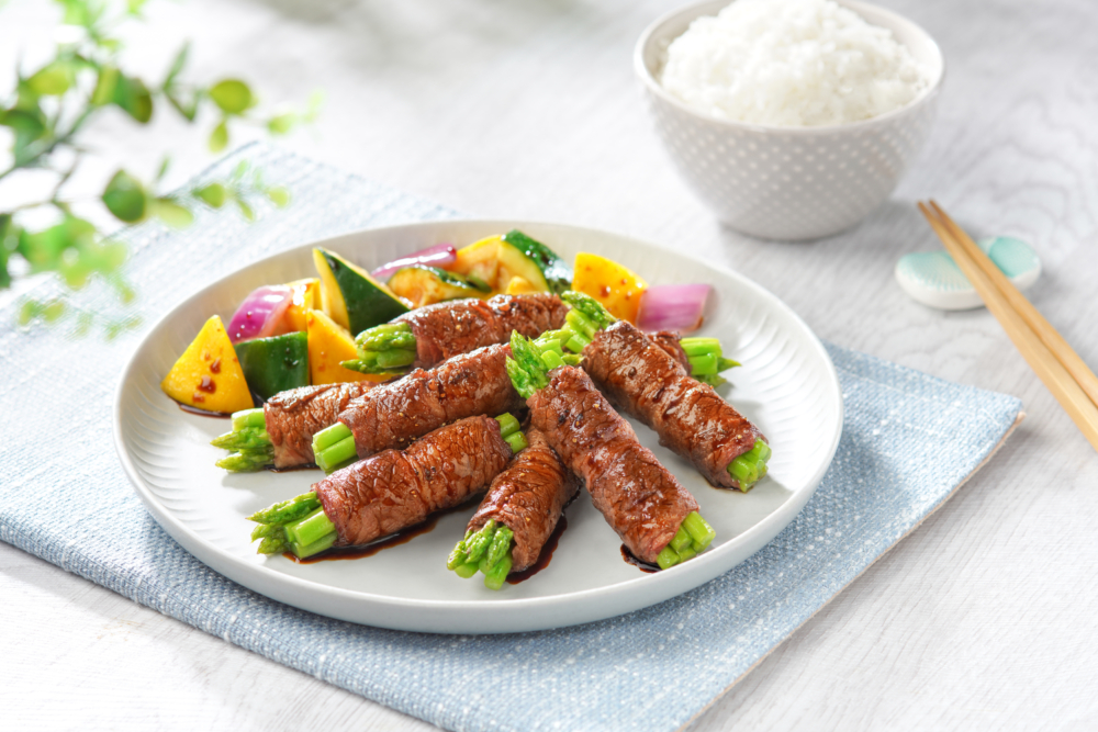 頭道蘆筍牛肉卷,4人份量,預備時間20分鐘,烹調時間10分鐘