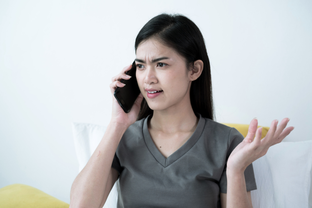 事主立刻打電話到學校,直接找老師對質