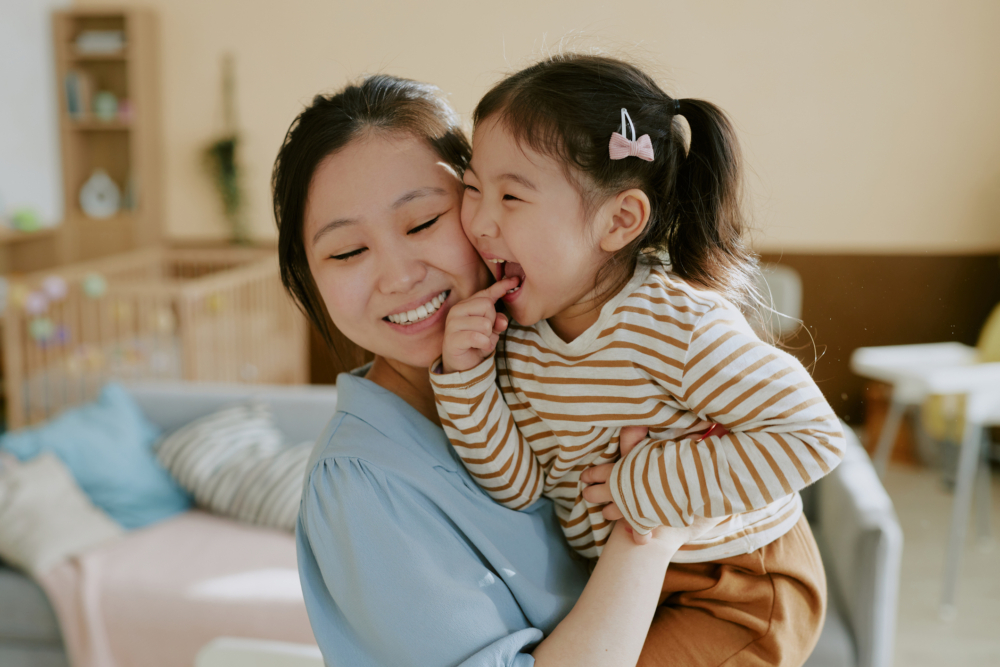 對照顧孩子、和孩子相處樂在其中，希望這段時光能夠停留久一點