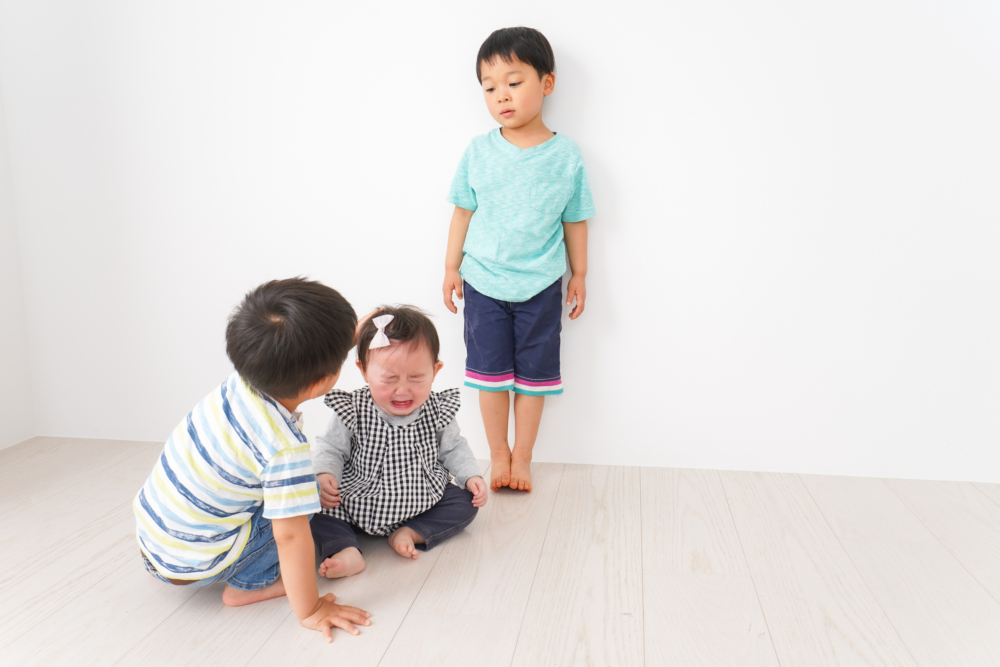 一歲半孩子的咬人行為從9個月大開始便有出現，並且至今未見改善