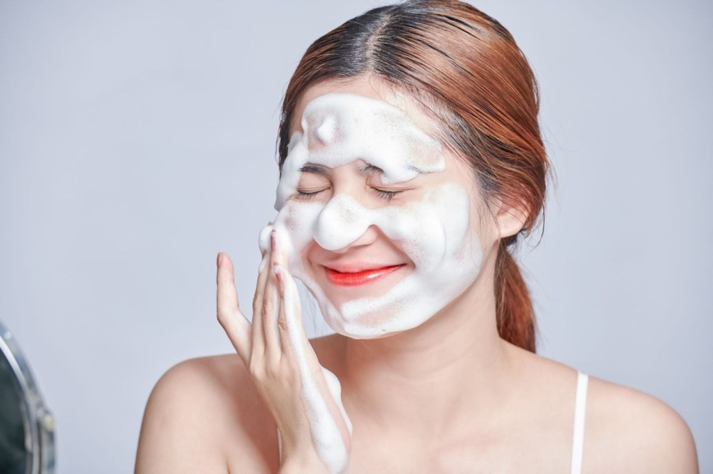 可根據自己的膚質而選擇適合的保養品,讓皮膚更加透亮