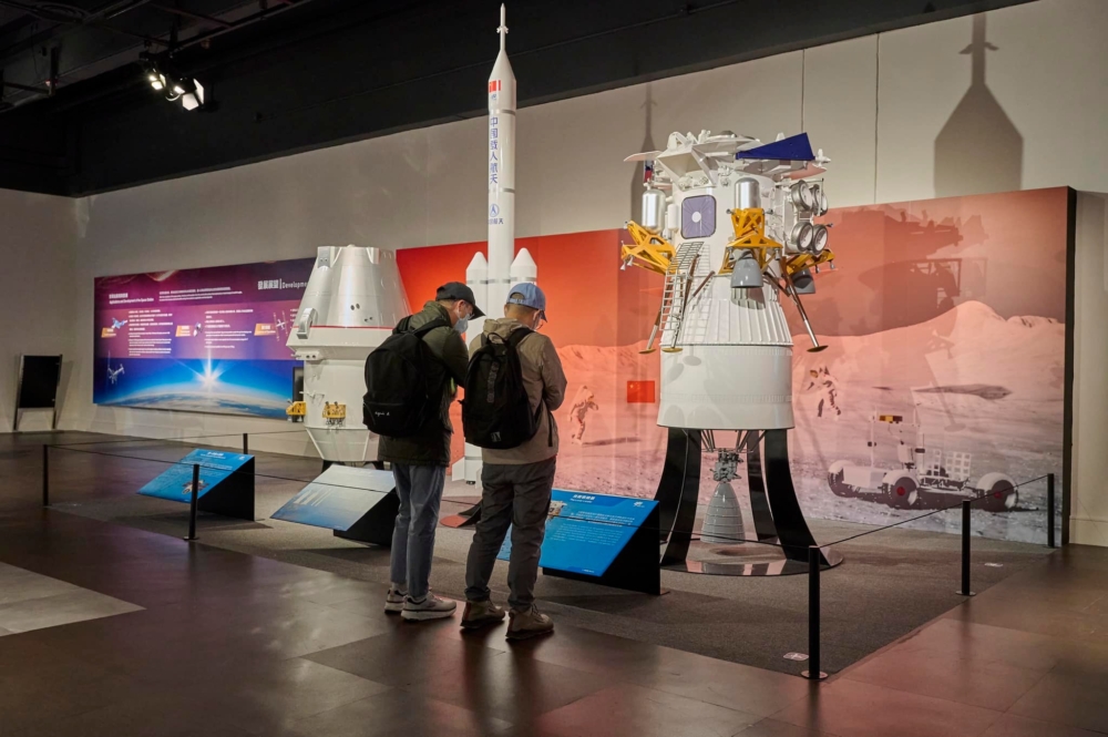 對於經常參觀博物館的文化愛好者或家庭而言，購買通行證比單次購票更為經濟划算